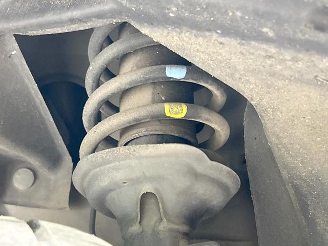 N-BOXカスタム G SSブラックスタイルパッケージ 両側パワスラ SDナビ バックカメラ 禁煙車 シートヒーター スマートキー HIDヘッド オートライト オートエアコン 15インチAW Bluetooth DVD/CD再生 フルセグ LEDフォグ(18枚目)