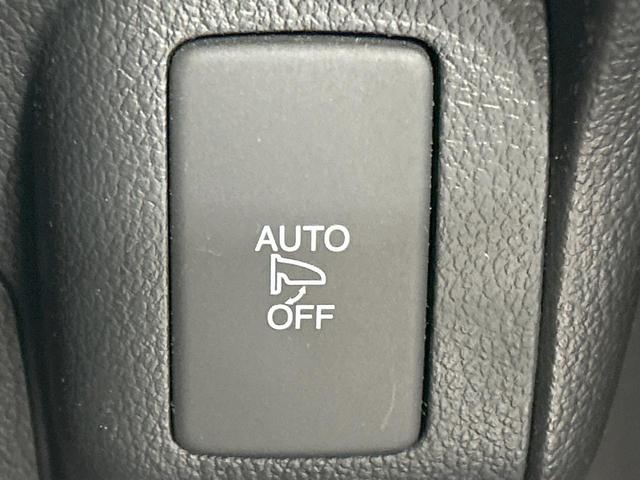 N-BOXカスタム G SSブラックスタイルパッケージ 両側パワスラ SDナビ バックカメラ 禁煙車 シートヒーター スマートキー HIDヘッド オートライト オートエアコン 15インチAW Bluetooth DVD/CD再生 フルセグ LEDフォグ(40枚目)