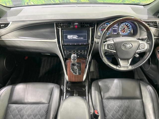 ハリアー プレミアム　バックカメラ　セーフティセンス　禁煙車　電動リアゲート　ハーフレザーシート　パワーシート　スマートキー　ＬＥＤヘッド　ビルトインＥＴＣ　クルコン　オートハイビーム　オートライト　デュアルエアコン（2枚目）
