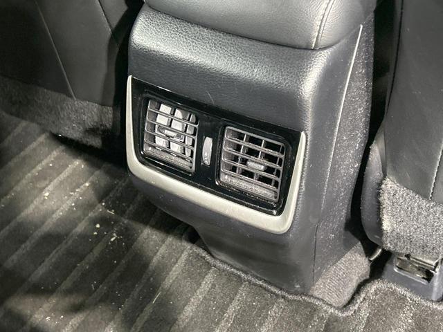 ハリアー プレミアム　バックカメラ　セーフティセンス　禁煙車　電動リアゲート　ハーフレザーシート　パワーシート　スマートキー　ＬＥＤヘッド　ビルトインＥＴＣ　クルコン　オートハイビーム　オートライト　デュアルエアコン（55枚目）
