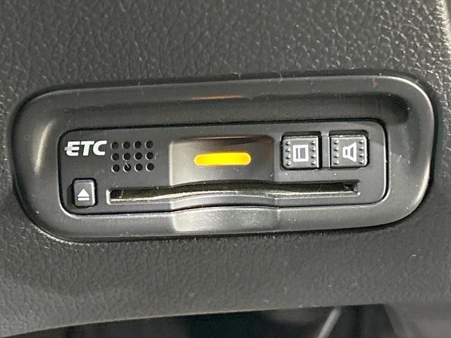 ヴェゼル ハイブリッドZ・ホンダセンシング メモリーナビ バックカメラ ホンダセンシング アダプティブクルーズ Bluetooth接続 ETC LEDヘッド&フォグ シートヒーター ハーフレザーシート ルーフレール 純正17インチAW(7枚目)