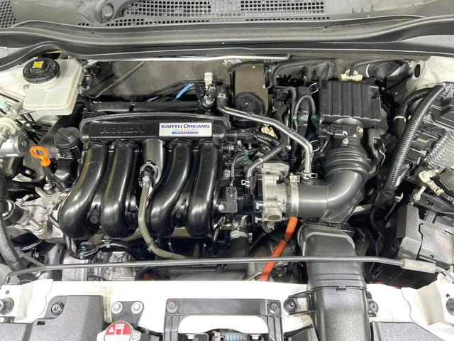 ヴェゼル ハイブリッドZ・ホンダセンシング 純正ナビ バックカメラ ホンダセンシング アダプティブクルーズ ハーフレザーシート シートヒーター レーンアシスト スマートキー LEDヘッド/フォグ オートマチックハイビーム オートブレーキホールド(18枚目)
