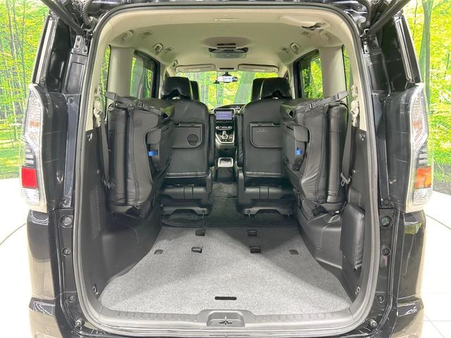 セレナ e-パワー ハイウェイスターV 両側電動ドア 後席モニター 全周囲カメラ エマージェンシーブレーキ クルーズコントロール 禁煙車 ETC コーナーセンサー スマートキー LEDヘッド オートライト リアオートエアコン シートヒーター(11枚目)