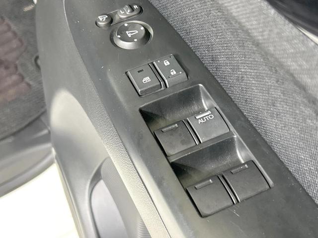 N-BOXカスタム G SSパッケージ 両側電動スライドドア 純正ナビ バックカメラ 衝突軽減システム 禁煙車 スマートキー HIDヘッド オートライト オートエアコン 純正14インチアルミ Bluetooth CD DVD再生 フルセグ(35枚目)