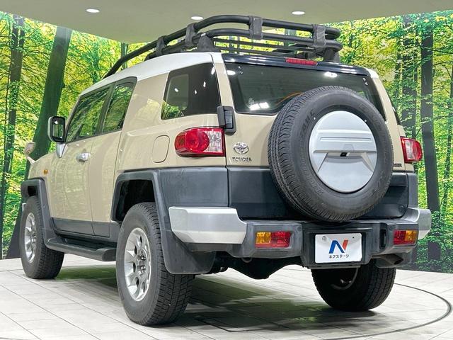 FJクルーザー ベースグレード 純正OP17インチアルミ 4WD SDナビ バックカメラ 禁煙車 2トーンカラー コーナーセンサー クルコン ETC Bluetooth再生 CD/DVD再生 フルセグ リアフォグ 電動格納ミラー(26枚目)