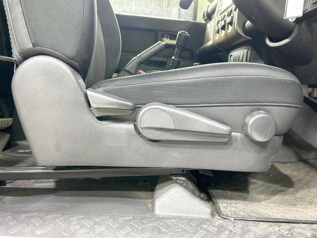 FJクルーザー ベースグレード 純正OP17インチアルミ 4WD SDナビ バックカメラ 禁煙車 2トーンカラー コーナーセンサー クルコン ETC Bluetooth再生 CD/DVD再生 フルセグ リアフォグ 電動格納ミラー(37枚目)