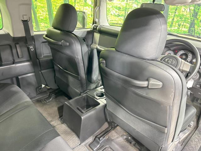 FJクルーザー ベースグレード 純正OP17インチアルミ 4WD SDナビ バックカメラ 禁煙車 2トーンカラー コーナーセンサー クルコン ETC Bluetooth再生 CD/DVD再生 フルセグ リアフォグ 電動格納ミラー(41枚目)