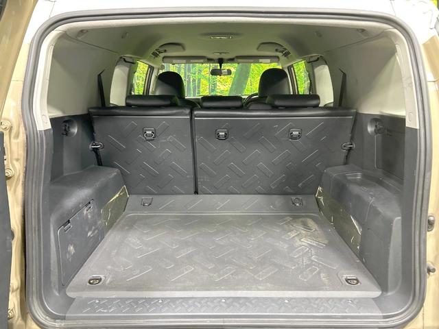 FJクルーザー ベースグレード 純正OP17インチアルミ 4WD SDナビ バックカメラ 禁煙車 2トーンカラー コーナーセンサー クルコン ETC Bluetooth再生 CD/DVD再生 フルセグ リアフォグ 電動格納ミラー(42枚目)