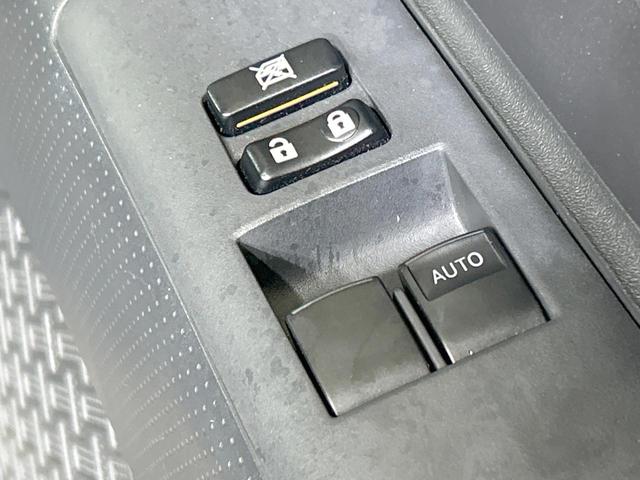 FJクルーザー ベースグレード 純正OP17インチアルミ 4WD SDナビ バックカメラ 禁煙車 2トーンカラー コーナーセンサー クルコン ETC Bluetooth再生 CD/DVD再生 フルセグ リアフォグ 電動格納ミラー(51枚目)