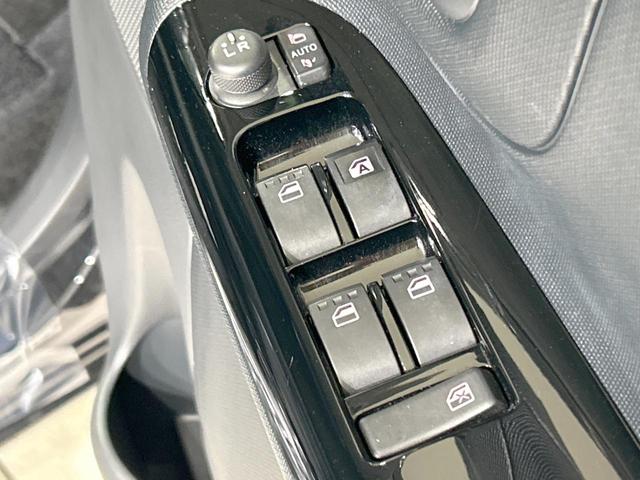 ムーヴキャンバス Ｇブラックインテリアリミテッド　ＳＡＩＩＩ　両側電動スライドドア　純正ＳＤナビ　全周囲カメラ　スマートアシストＩＩＩ　禁煙車　コーナーセンサー　スマートキー　ＬＥＤヘッド　オートハイビーム　オートライト　オートエアコン　Ｂｌｕｅｔｏｏｔｈ　ＣＤ（35枚目）