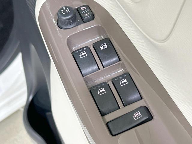 ムーヴキャンバス ＧメイクアップＶＳ　ＳＡＩＩＩ　両側電動スライドドア　ＳＤナビ　全周囲カメラ　スマートアシストＩＩＩ　禁煙車　シートヒーター　コーナーセンサー　スマートキー　ＬＥＤヘッド　ＥＴＣ　オートハイビーム　オートエアコン　ＬＥＤフォグ（50枚目）