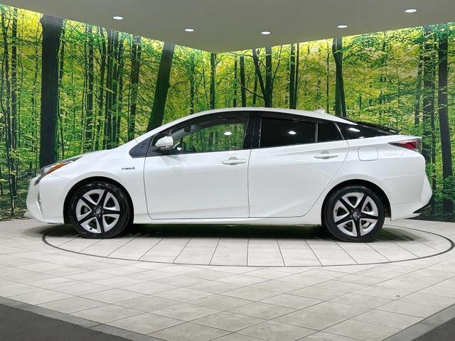 プリウス Ａツーリングセレクション　純正９型ナビ　バックカメラ　セーフティセンス　レーダークルーズ　ブラインドスポットモニター　禁煙車　Ｂｌｕｅｔｏｏｔｈ接続　ＥＴＣ　ＬＥＤヘッド　オートマチックハイビーム　クリアランスソナー（25枚目）