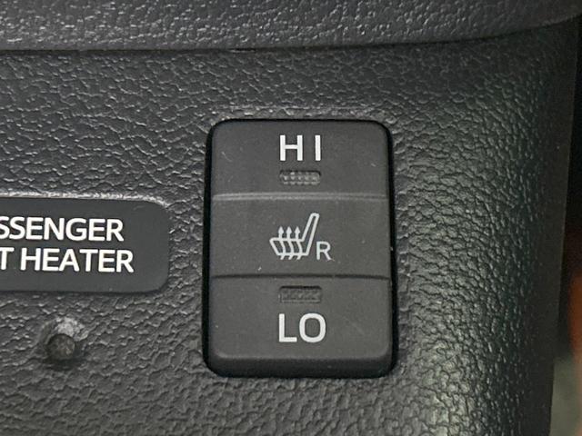 プリウス Ａツーリングセレクション　純正９型ナビ　バックカメラ　セーフティセンス　レーダークルーズ　ブラインドスポットモニター　禁煙車　Ｂｌｕｅｔｏｏｔｈ接続　ＥＴＣ　ＬＥＤヘッド　オートマチックハイビーム　クリアランスソナー（36枚目）