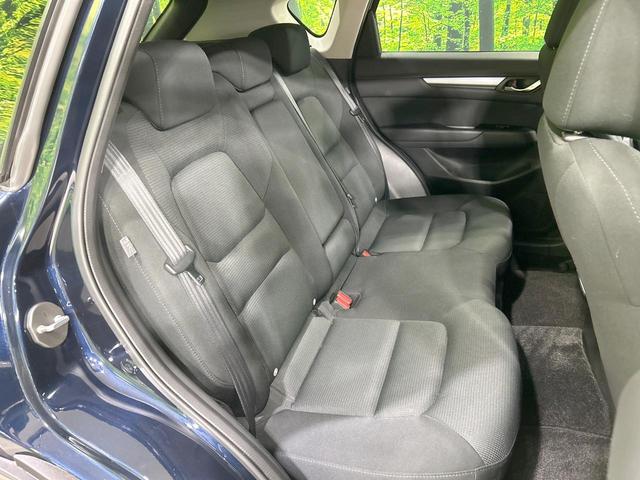 ＣＸ－５ ２０Ｓ　プロアクティブ　純正ナビ　バック＆サイドカメラ　スマートブレーキ　レーダークルーズ　ブラインドスポットモニター　禁煙車　Ｂｌｕｅｔｏｏｔｈ接続　ＥＴＣ　ＬＥＤヘッド　オートライト　ＨＵＤ　純正１９インチＡＷ（9枚目）