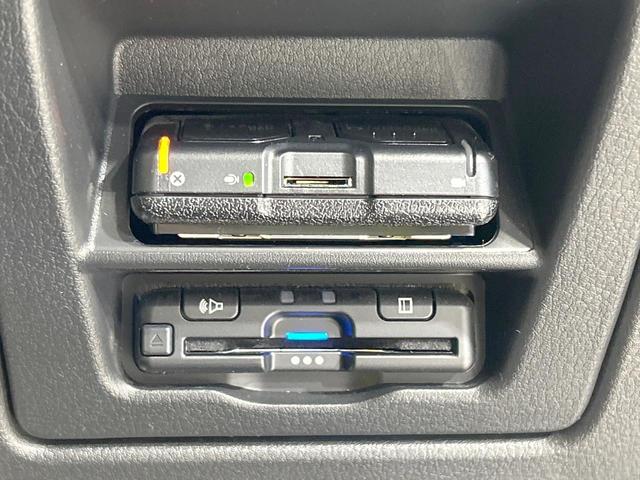 CX-60 XD-ハイブリッド エクスクルーシブスポーツ 4WD 全周囲カメラ BOSEサウンド スマートブレーキ レーダークルーズ 禁煙車 純正12.3型ディスプレイ Bluetooth接続 ETC メモリー付パワーシート 前席シートベンチレーション(6枚目)