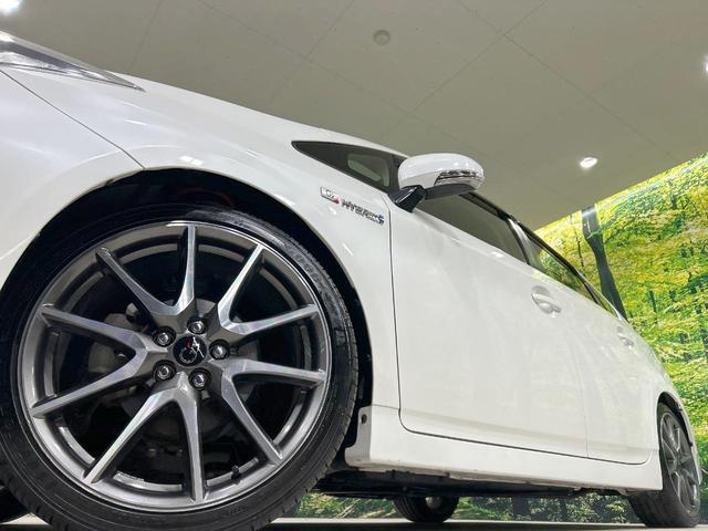 プリウス Sツーリングセレクション・G’s 純正ナビ バックカメラ 禁煙車 ETC Bluetooth接続 フルセグ HIDヘッド 専用純正18インチAW スマートキー フォグライト オートライト オートエアコン CD/DVD再生(13枚目)