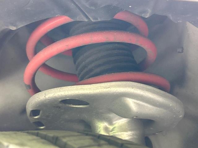 プリウス Sツーリングセレクション・G’s 純正ナビ バックカメラ 禁煙車 ETC Bluetooth接続 フルセグ HIDヘッド 専用純正18インチAW スマートキー フォグライト オートライト オートエアコン CD/DVD再生(20枚目)