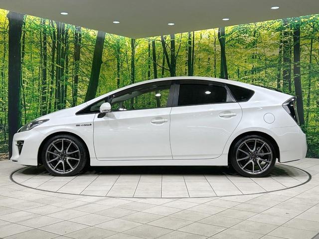 プリウス Sツーリングセレクション・G’s 純正ナビ バックカメラ 禁煙車 ETC Bluetooth接続 フルセグ HIDヘッド 専用純正18インチAW スマートキー フォグライト オートライト オートエアコン CD/DVD再生(25枚目)