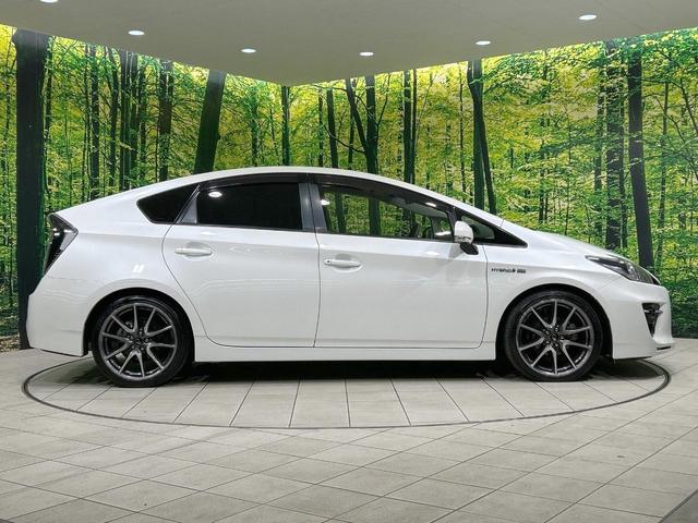 プリウス Sツーリングセレクション・G’s 純正ナビ バックカメラ 禁煙車 ETC Bluetooth接続 フルセグ HIDヘッド 専用純正18インチAW スマートキー フォグライト オートライト オートエアコン CD/DVD再生(27枚目)