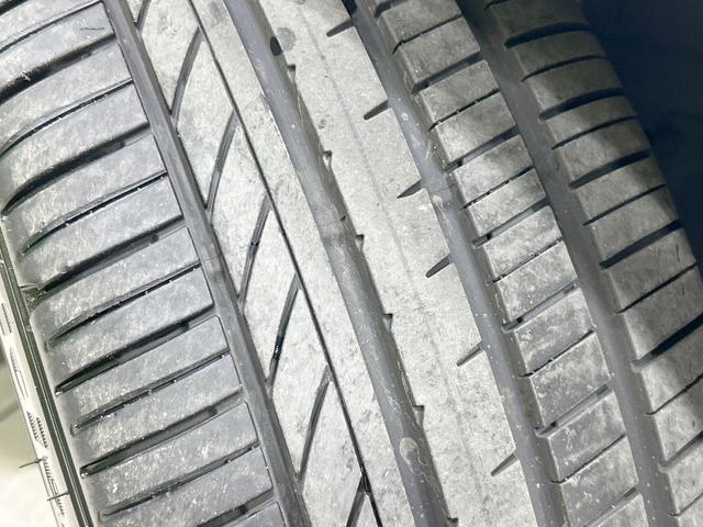 プリウス Sツーリングセレクション・G’s 純正ナビ バックカメラ 禁煙車 ETC Bluetooth接続 フルセグ HIDヘッド 専用純正18インチAW スマートキー フォグライト オートライト オートエアコン CD/DVD再生(30枚目)