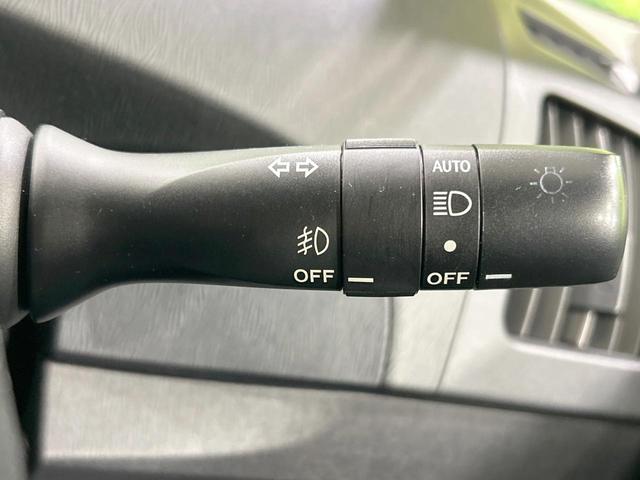 プリウス Sツーリングセレクション・G’s 純正ナビ バックカメラ 禁煙車 ETC Bluetooth接続 フルセグ HIDヘッド 専用純正18インチAW スマートキー フォグライト オートライト オートエアコン CD/DVD再生(46枚目)