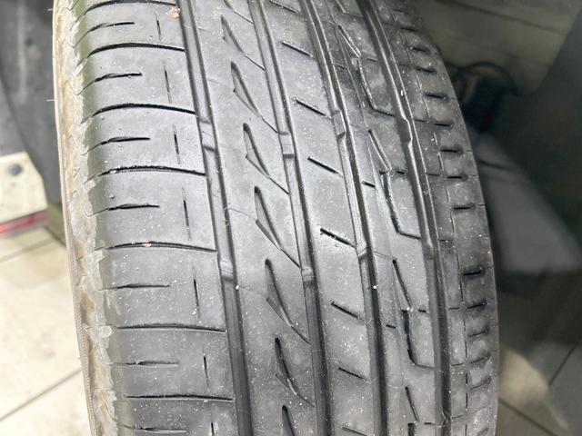 ノート ｅ－パワーニスモ　純正ナビ　バックカメラ　エマージェンシーブレーキ　禁煙車　Ｂｌｕｅｔｏｏｔｈ接続　ＥＴＣ　リアフォグ　ＬＥＤヘッド＆フォグ　デイライト　ハイビームアシスト　純正１６インチＡＷ　スエード調シート（29枚目）