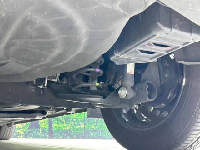 ノート Ｘ　メモリーナビ　バックカメラ　エマージェンシーブレーキ　禁煙車　Ｂｌｕｅｔｏｏｔｈ接続　ＬＥＤヘッド＆フォグ　オートライト　オートエアコン　スマートキー　車線逸脱警報　電動格納ミラー　プライバシーガラス（21枚目）