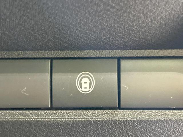 ノート Ｘ　メモリーナビ　バックカメラ　エマージェンシーブレーキ　禁煙車　Ｂｌｕｅｔｏｏｔｈ接続　ＬＥＤヘッド＆フォグ　オートライト　オートエアコン　スマートキー　車線逸脱警報　電動格納ミラー　プライバシーガラス（43枚目）