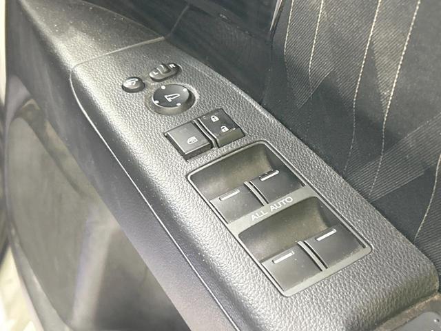 オデッセイハイブリッド ハイブリッドアブソルート・EXホンダセンシング 後席モニタ 純正9型ナビ 全周囲カメラ ホンダセンシング アダプティブクルーズ ブラインドスポットモニター 両側電動スライドドア クリアランスソナー 前席シートヒーター 前席パワーシート ETC2.0(50枚目)