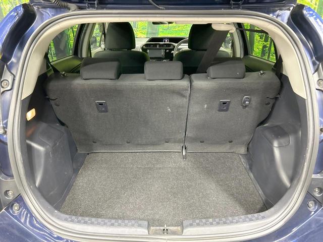 アクア Sスタイルブラック 純正ナビ バックカメラ セーフティセンス 禁煙車 ETC Bluetooth接続 クリアランスソナー スマートキー オートマチックハイビーム 車線逸脱警報 オートエアコン 盗難防止装置 CD再生(39枚目)