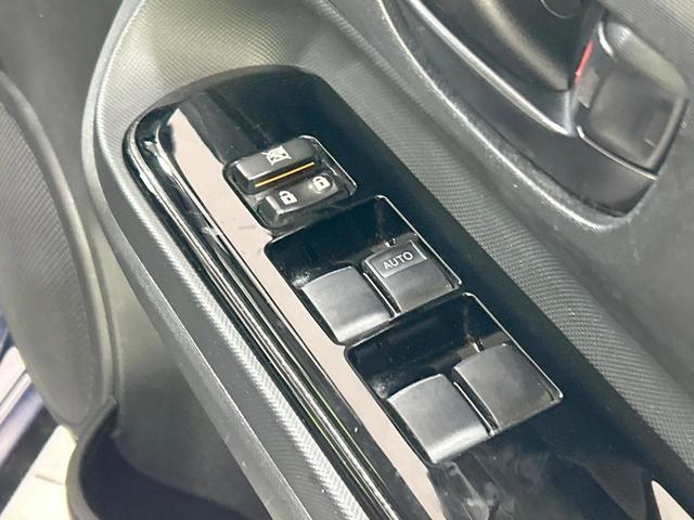 アクア Sスタイルブラック 純正ナビ バックカメラ セーフティセンス 禁煙車 ETC Bluetooth接続 クリアランスソナー スマートキー オートマチックハイビーム 車線逸脱警報 オートエアコン 盗難防止装置 CD再生(43枚目)