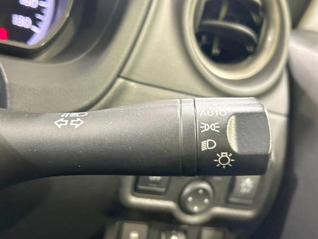 ノート X 純正ナビ バックカメラ Bluetooth フルセグ 衝突軽減 禁煙車 スマートキー オートライト 盗難防止装置 横滑り防止装置 CD/DVD再生 プライバシーガラス(45枚目)