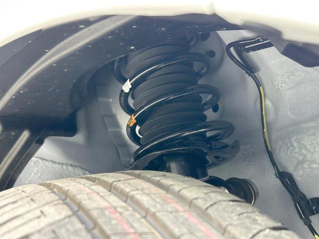 ムーヴ ＲＳ　届出済未使用車　ターボ　両側電動ドア　スマートアシスト　アダプティブクルーズ　２トーンカラー　ＬＥＤヘッド＆フォグ　オートハイビーム　スマートキー　オートエアコン　コーナーセンサー　純正革巻きハンドル（20枚目）