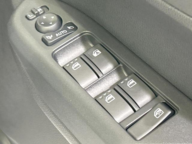 ムーヴ ＲＳ　届出済未使用車　ターボ　両側電動ドア　スマートアシスト　アダプティブクルーズ　２トーンカラー　ＬＥＤヘッド＆フォグ　オートハイビーム　スマートキー　オートエアコン　コーナーセンサー　純正革巻きハンドル（42枚目）