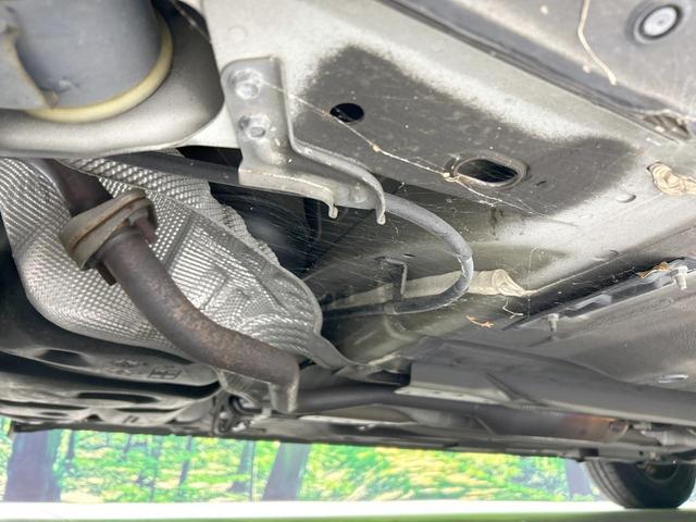 ノート メダリスト 純正ナビ 全周囲カメラ 禁煙車 Bluetooth接続 ETC ハーフレザーシート スマートキー オートライト オートエアコン CD/DVD再生 フルセグ 純正革巻きステアリング 電動格納ミラー(22枚目)