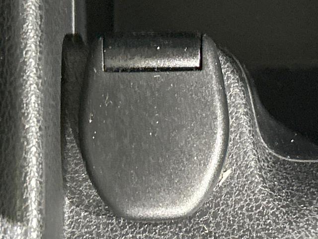 ノート メダリスト 純正ナビ 全周囲カメラ 禁煙車 Bluetooth接続 ETC ハーフレザーシート スマートキー オートライト オートエアコン CD/DVD再生 フルセグ 純正革巻きステアリング 電動格納ミラー(50枚目)