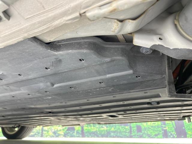 フィットハイブリッド Ｓパッケージ　純正ナビ　バックカメラ　シティブレーキ　クルーズコントロール　禁煙車　ＥＴＣ　Ｂｌｕｅｔｏｏｔｈ再生　ＬＥＤヘッド　オートライト　フロントフォグ　スマートキー　純正１５インチアルミ　オートエアコン（23枚目）