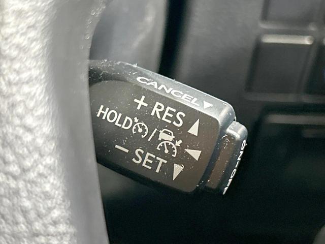 アルファード 2.5S タイプゴールドIII サンルーフ 純正9型ディスプレイ バックカメラ 両側電動ドア セーフティセンス レーダークルーズ ブラインドスポットモニター 禁煙車 ETC Bluetooth再生 電動リアゲート ハーフレザー(7枚目)