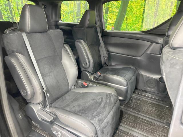 アルファード 2.5S タイプゴールドIII サンルーフ 純正9型ディスプレイ バックカメラ 両側電動ドア セーフティセンス レーダークルーズ ブラインドスポットモニター 禁煙車 ETC Bluetooth再生 電動リアゲート ハーフレザー(9枚目)