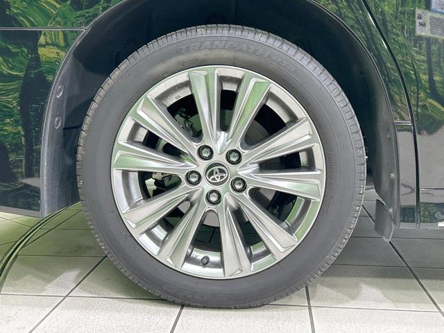 アルファード 2.5S タイプゴールドIII サンルーフ 純正9型ディスプレイ バックカメラ 両側電動ドア セーフティセンス レーダークルーズ ブラインドスポットモニター 禁煙車 ETC Bluetooth再生 電動リアゲート ハーフレザー(29枚目)