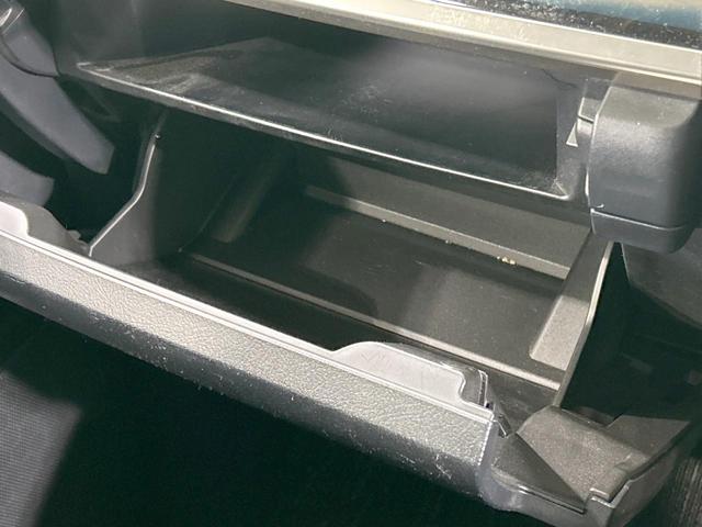 アルファード 2.5S タイプゴールドIII サンルーフ 純正9型ディスプレイ バックカメラ 両側電動ドア セーフティセンス レーダークルーズ ブラインドスポットモニター 禁煙車 ETC Bluetooth再生 電動リアゲート ハーフレザー(50枚目)