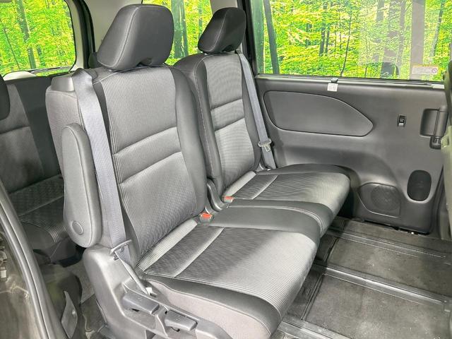 セレナ e-パワー ハイウェイスターV 後席モニタ セーフティパックB 両側電動スライド 純正ナビ 全周囲カメラ エマージェンシーブレーキ プロパイロット 7人乗り 禁煙車 ETC Bluetooth再生 コーナーセンサー LEDヘッド(9枚目)