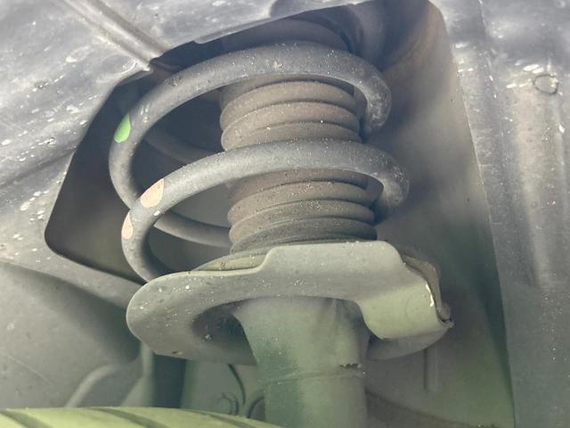 セレナ e-パワー ハイウェイスターV 後席モニタ セーフティパックB 両側電動スライド 純正ナビ 全周囲カメラ エマージェンシーブレーキ プロパイロット 7人乗り 禁煙車 ETC Bluetooth再生 コーナーセンサー LEDヘッド(20枚目)