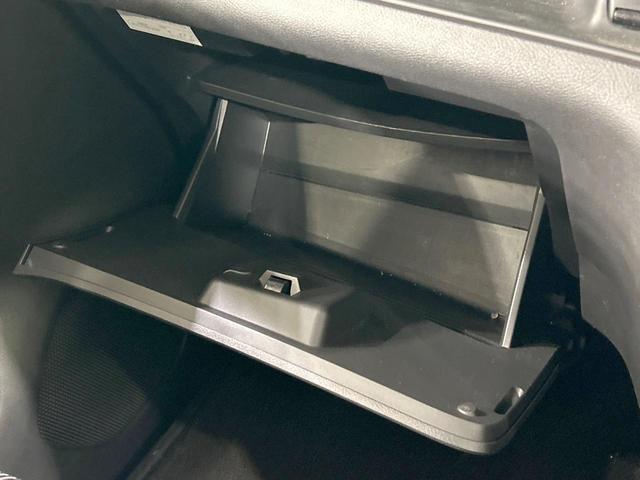 セレナ e-パワー ハイウェイスターV 後席モニタ セーフティパックB 両側電動スライド 純正ナビ 全周囲カメラ エマージェンシーブレーキ プロパイロット 7人乗り 禁煙車 ETC Bluetooth再生 コーナーセンサー LEDヘッド(49枚目)