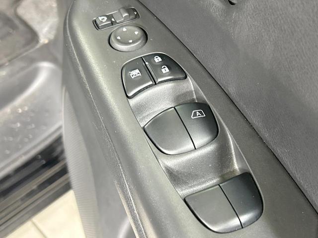 セレナ e-パワー ハイウェイスターV 後席モニタ セーフティパックB 両側電動スライド 純正ナビ 全周囲カメラ エマージェンシーブレーキ プロパイロット 7人乗り 禁煙車 ETC Bluetooth再生 コーナーセンサー LEDヘッド(52枚目)