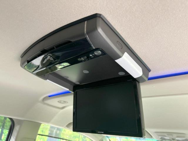 デリカD:5 ローデスト ロイヤルツーリング 4WD 後席モニター BIG-X9型ナビ バックカメラ クルーズコントロール 両側電動スライドドア 電動リアゲート 禁煙車 ETC 黒革シート パワーシート 前席シートヒーター 純正18インチAW(5枚目)