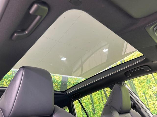 カローラクロス ハイブリッド　Ｚ　ガラスルーフ　純正１０型ナビ　全周囲カメラ　セーフティセンス　レーダークルーズ　禁煙車　パワーバックドア　パワーシート　シートヒーター　クリアランスソナー　レーンアシスト　スマートキー　ＬＥＤヘッド（3枚目）