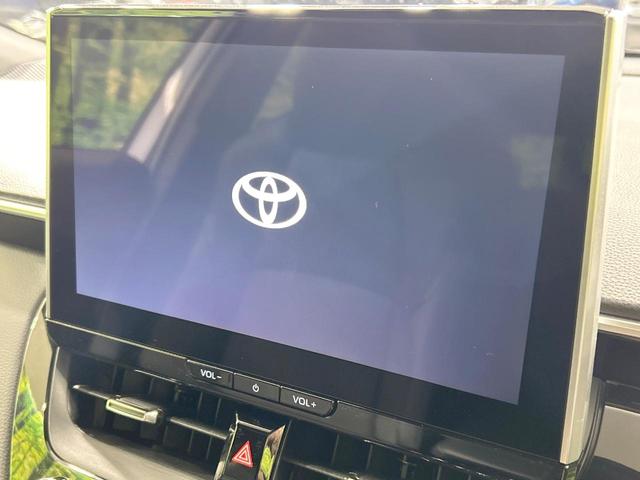 カローラクロス ハイブリッド　Ｚ　ガラスルーフ　純正１０型ナビ　全周囲カメラ　セーフティセンス　レーダークルーズ　禁煙車　パワーバックドア　パワーシート　シートヒーター　クリアランスソナー　レーンアシスト　スマートキー　ＬＥＤヘッド（4枚目）