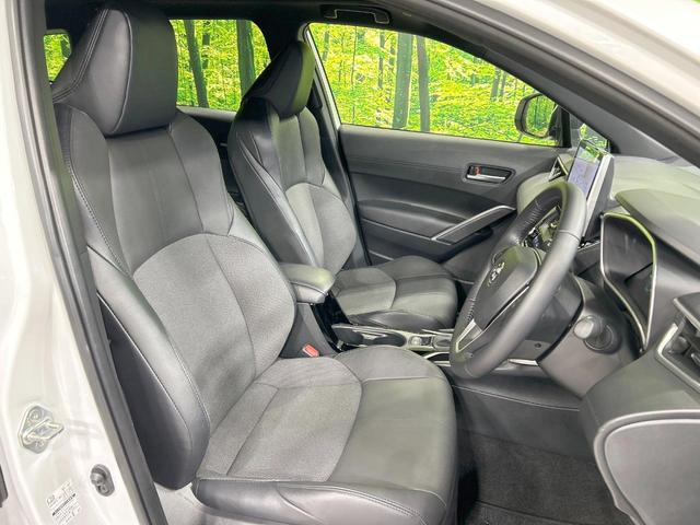 カローラクロス ハイブリッド　Ｚ　ガラスルーフ　純正１０型ナビ　全周囲カメラ　セーフティセンス　レーダークルーズ　禁煙車　パワーバックドア　パワーシート　シートヒーター　クリアランスソナー　レーンアシスト　スマートキー　ＬＥＤヘッド（8枚目）