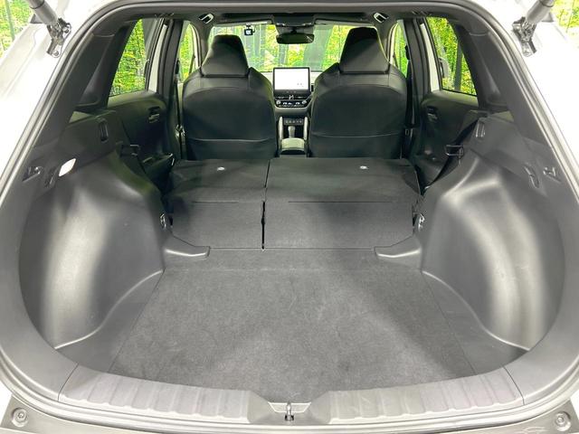 カローラクロス ハイブリッド　Ｚ　ガラスルーフ　純正１０型ナビ　全周囲カメラ　セーフティセンス　レーダークルーズ　禁煙車　パワーバックドア　パワーシート　シートヒーター　クリアランスソナー　レーンアシスト　スマートキー　ＬＥＤヘッド（10枚目）